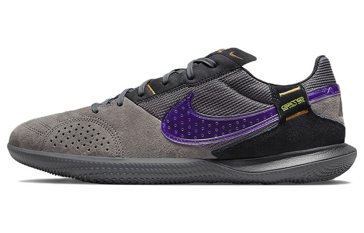 

Мужские футбольные кроссовки Nike