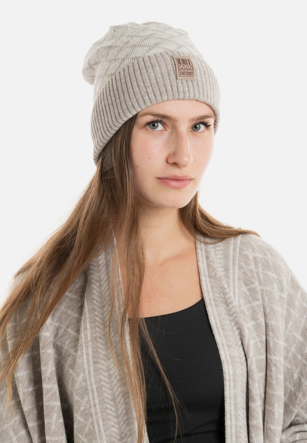 

Шапка Knit Factory, цвет Mottled Beige