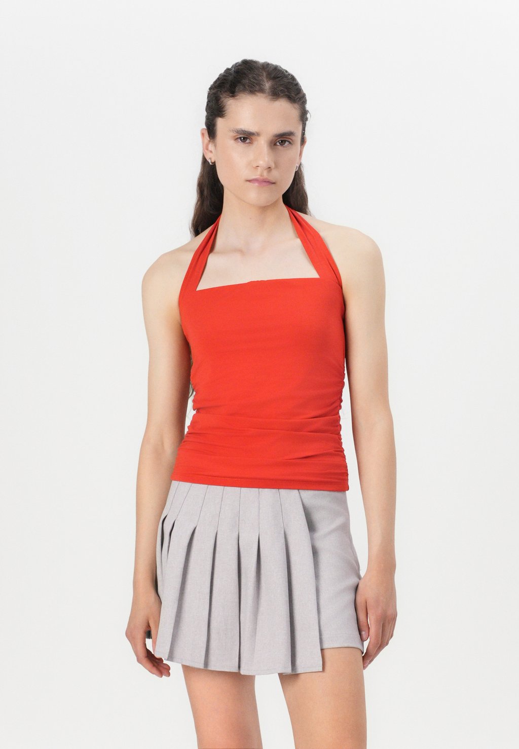 

Топ BARE HALTER PORTRAIT Abercrombie & Fitch, красный