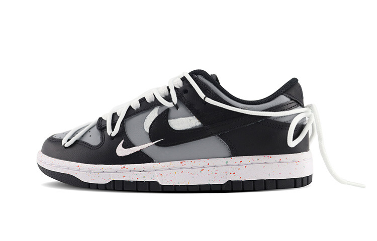 

Женские кроссовки для скейтбординга Nike Dunk