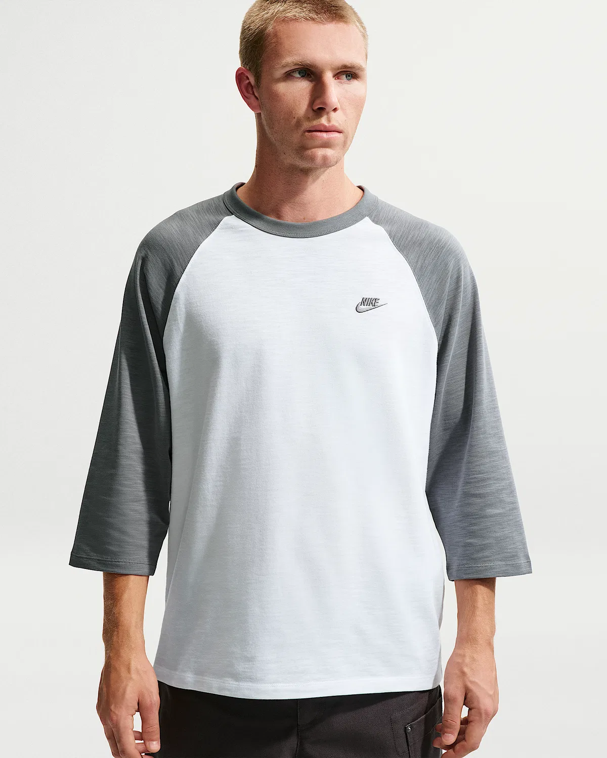 Мужская футболка с рукавом 3/4 реглан Nike Sportswear Club, Smoke Grey/White/Smoke Grey