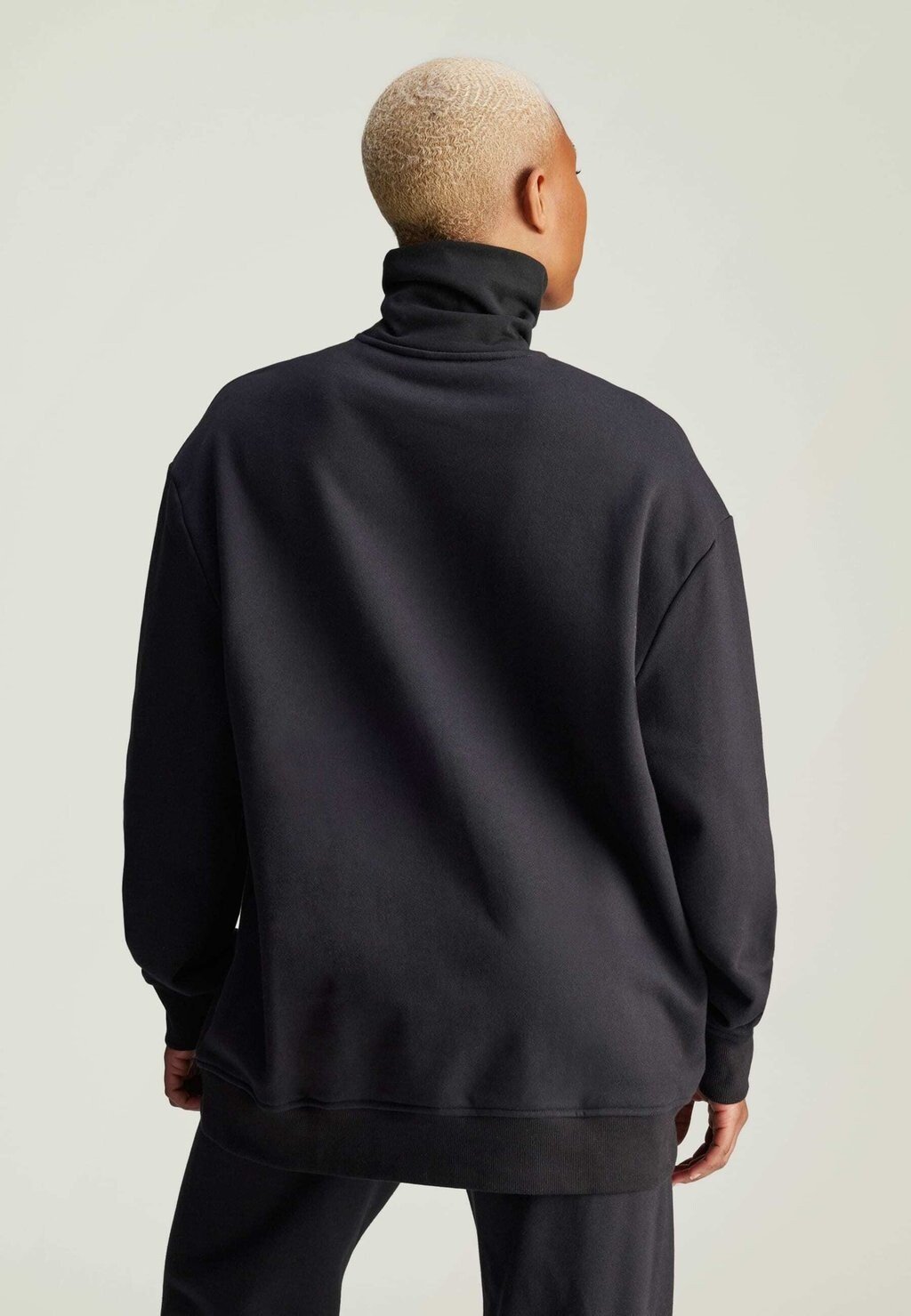 

Толстовка ADIDAS BY STELLA MCCARTNEY HIGH-NECK adidas, черный