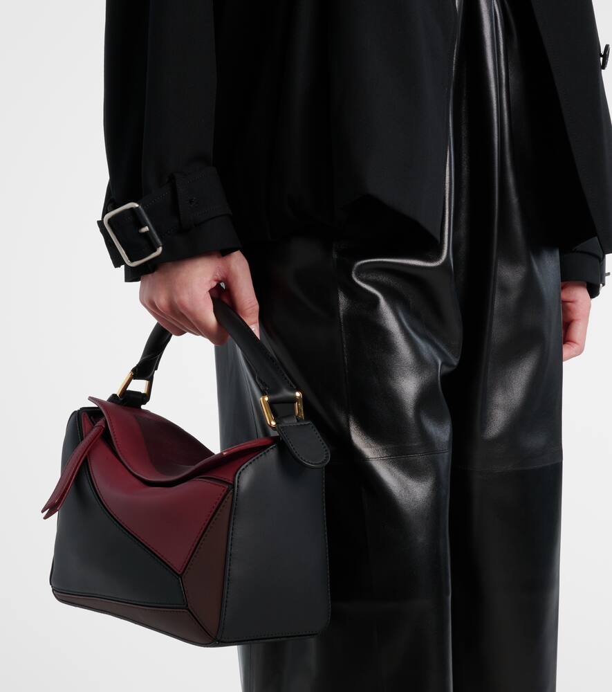 Сумка-тоут Albers Puzzle Small из кожи Loewe, Black/Burgundy — фото 2