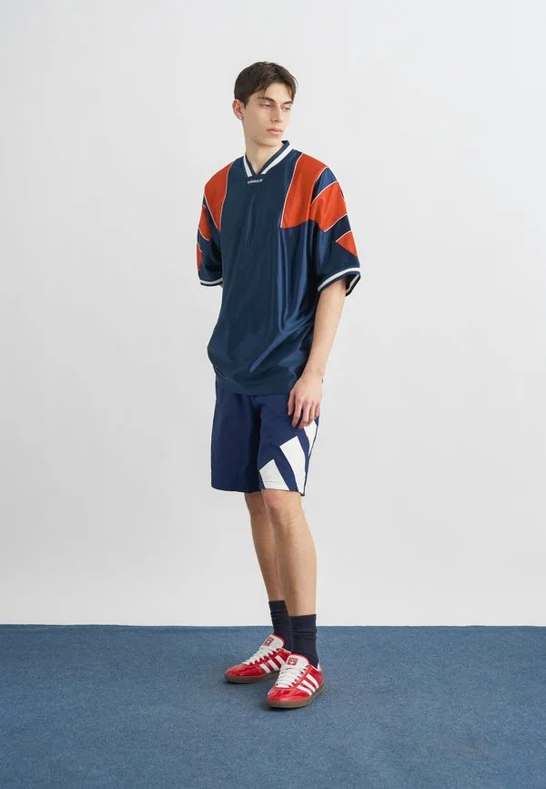 Свободная футболка с принтом Adidas Originals, Night Indigo — фото 2