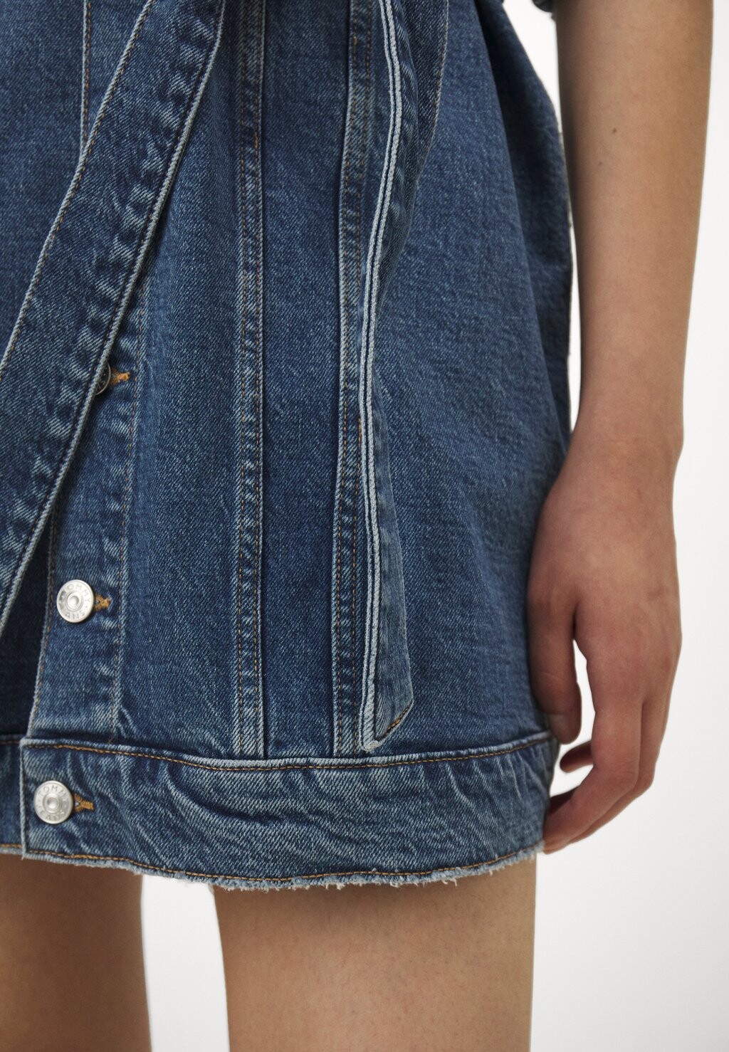 

Джинсовое платье SHORT SLEEVE DRESS Tommy Hilfiger, синие джинсы