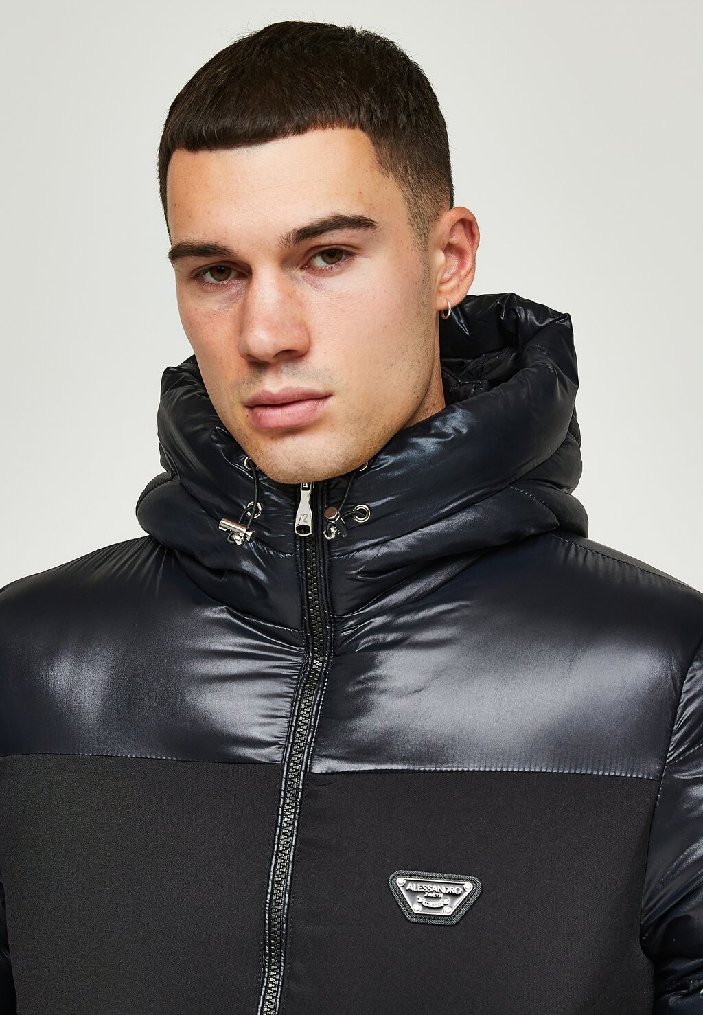 

Легкая куртка CATRIO 2.0 PUFFER JACKET Alessandro Zavetti, черный