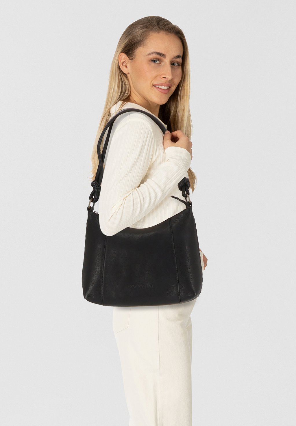 

Сумка HOBO SILVANA SCHULTER Cowboysbag, черный