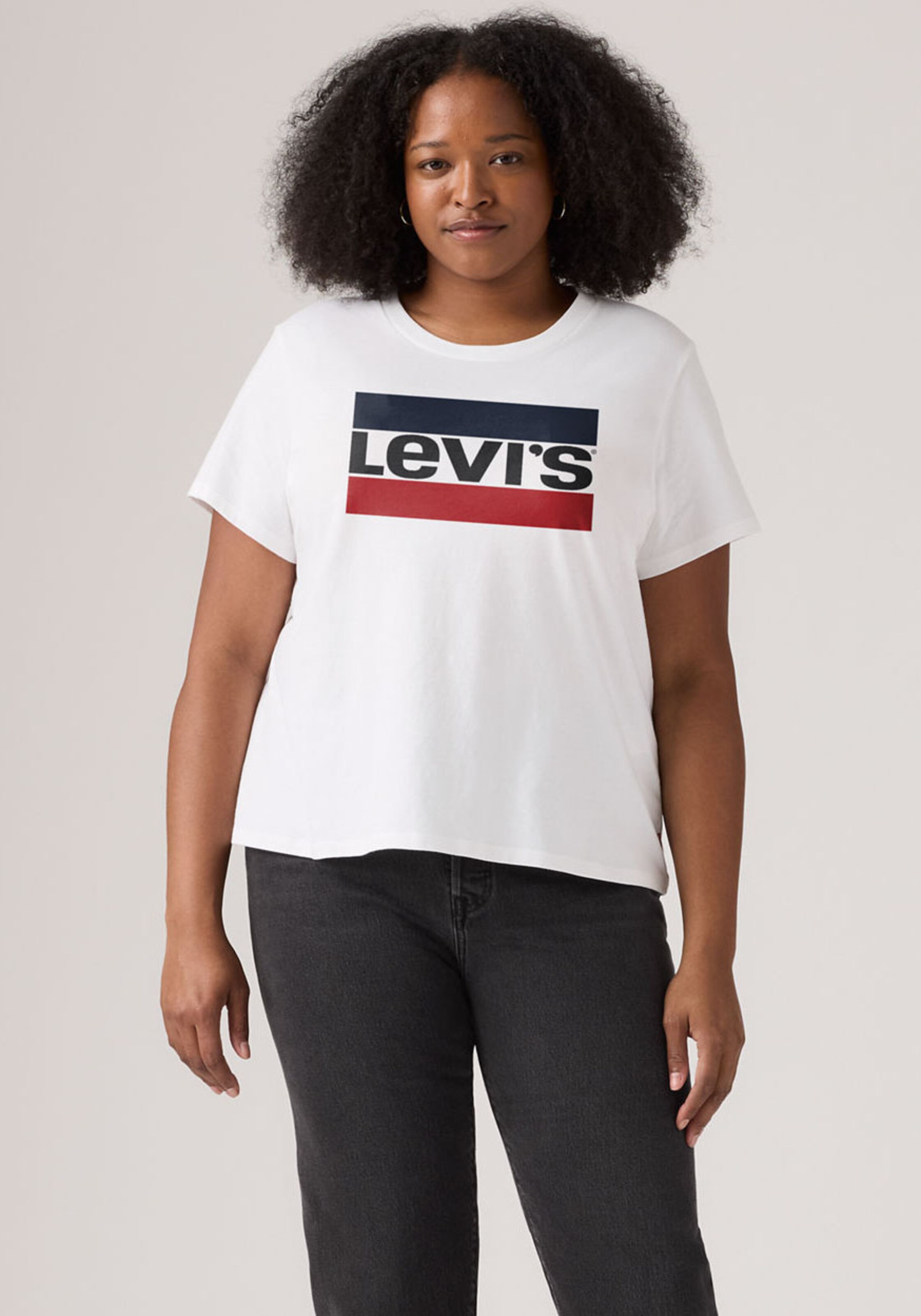 Levi's Plus Футболка 'The Perfect' в белом цвете — фото 4