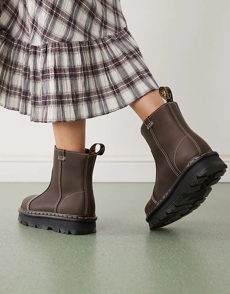 Ботинки Dr Martens ZebZag Rigger с контрастной строчкой темно-коричневого цвета, Вайоминг — фото 4