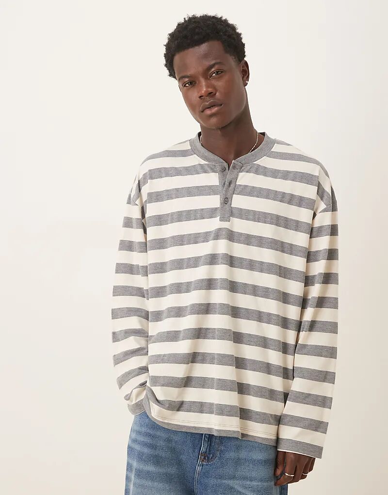 

Футболка свободного кроя ASOS DESIGN с длинными рукавами и воротником-херли в серую полоску