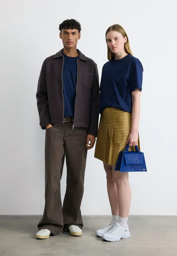 Футболка Lacoste Унисекс, Однотонная, темно-синий — фото 2