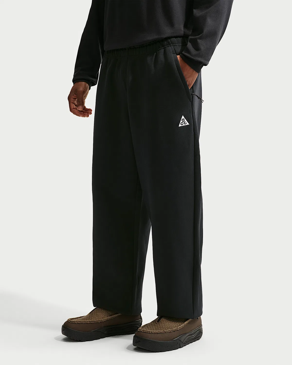 Штаны Nike ACG "Tuff Fleece", Black/Summit White — фото 2