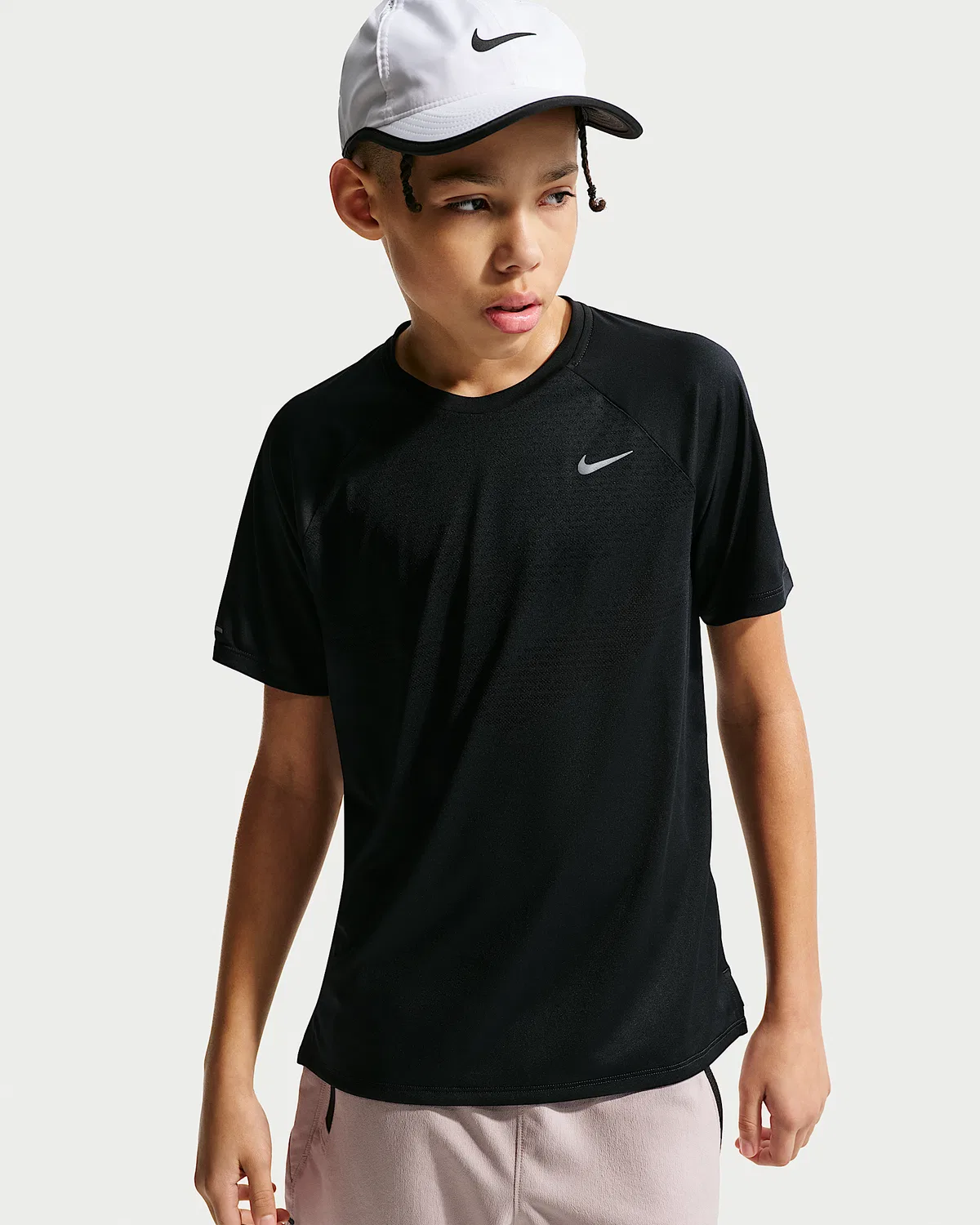 Детская футболка Dri-FIT Nike Stride с коротким рукавом, Black — фото 3