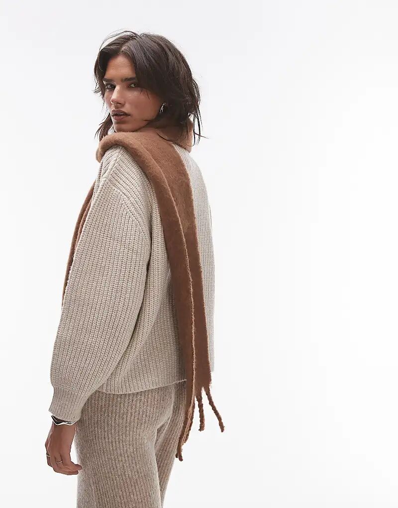

Узкий шарф Seb в цвете ириски Topshop