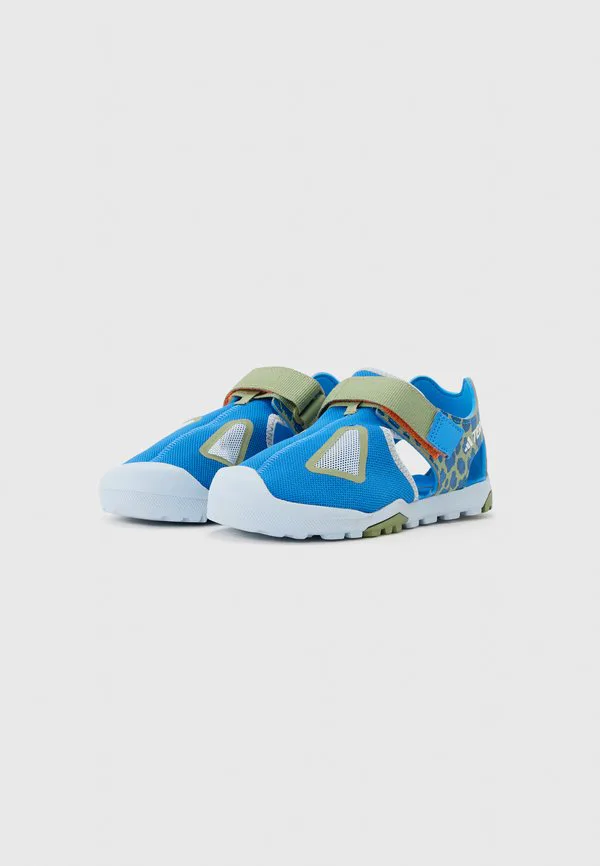 Сандалии унисекс captain toey 2.0 Adidas Terrex, Ray Blue/Tent Green/Crystal Sky — фото 2