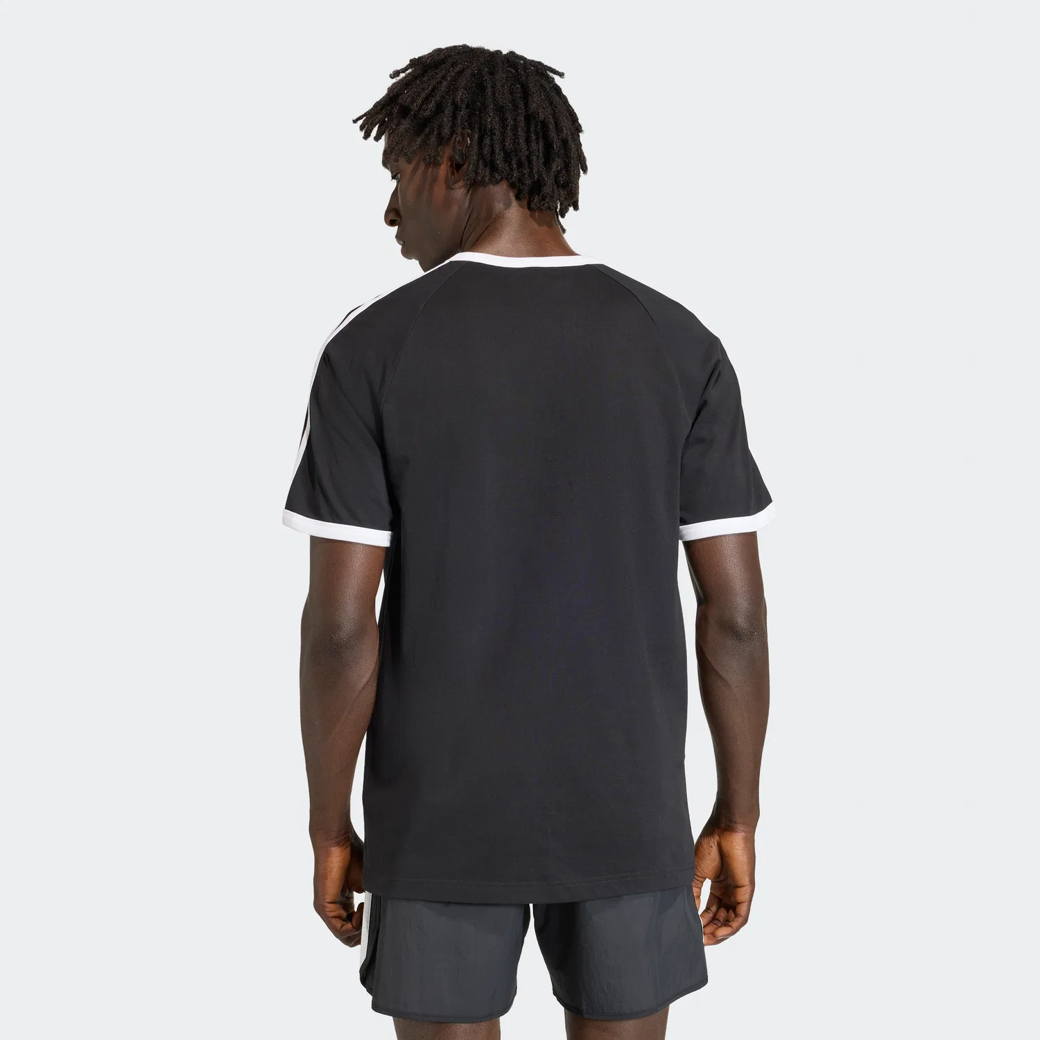 Мужская футболка с 3 полосками, чёрная, от Adidas — фото 2