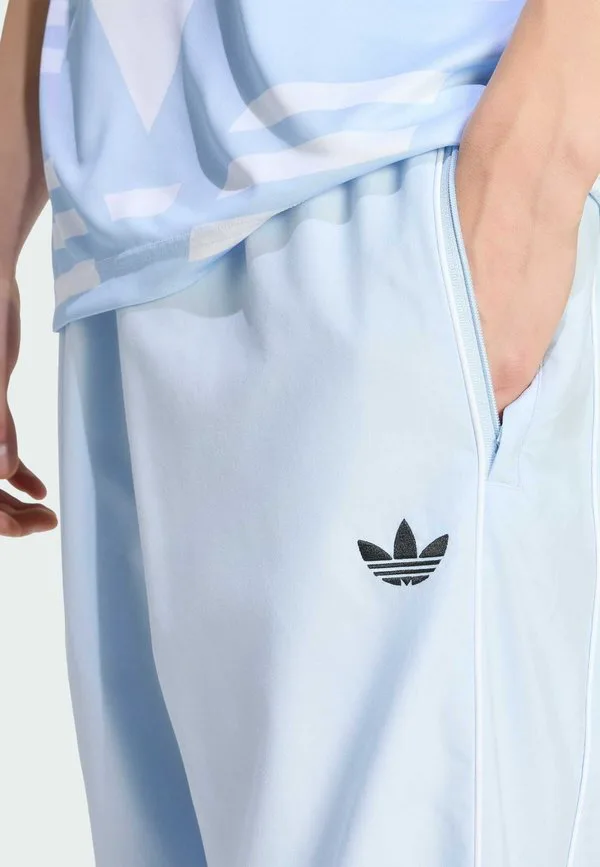 Полуукороченные спортивные штаны Adidas Originals, Crystal Sky — фото 2