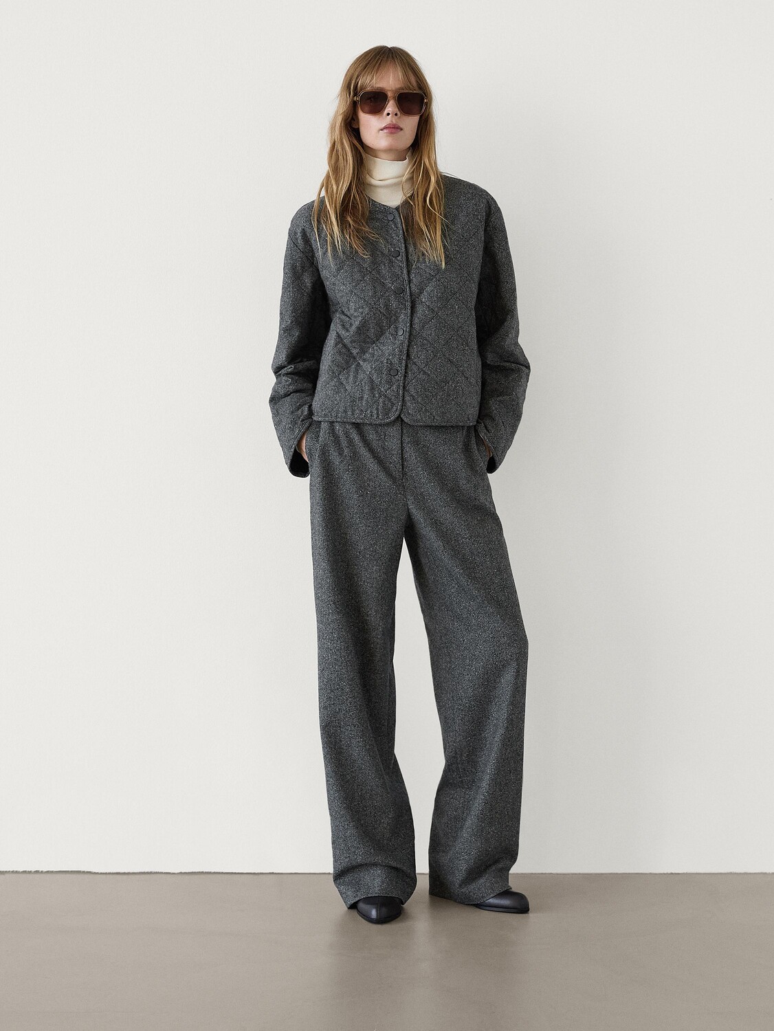 

Брюки прямого кроя из двухцветной ткани Massimo Dutti, серый