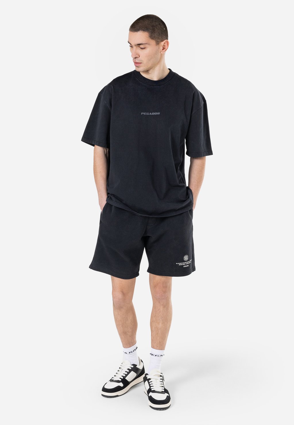 

Футболка с принтом COLNE LOGO OVERSIZED TEE Pegador, черный