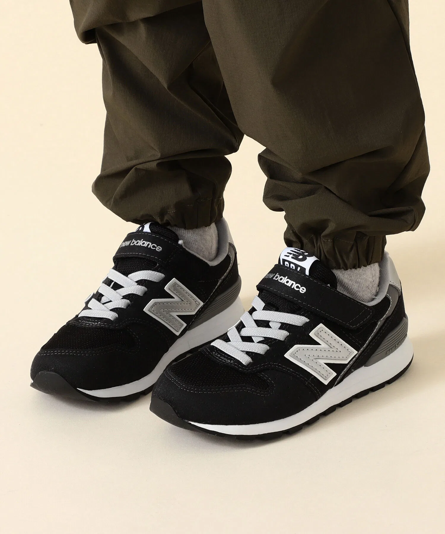 Детские кроссовки New Balance YV996 — фото 4