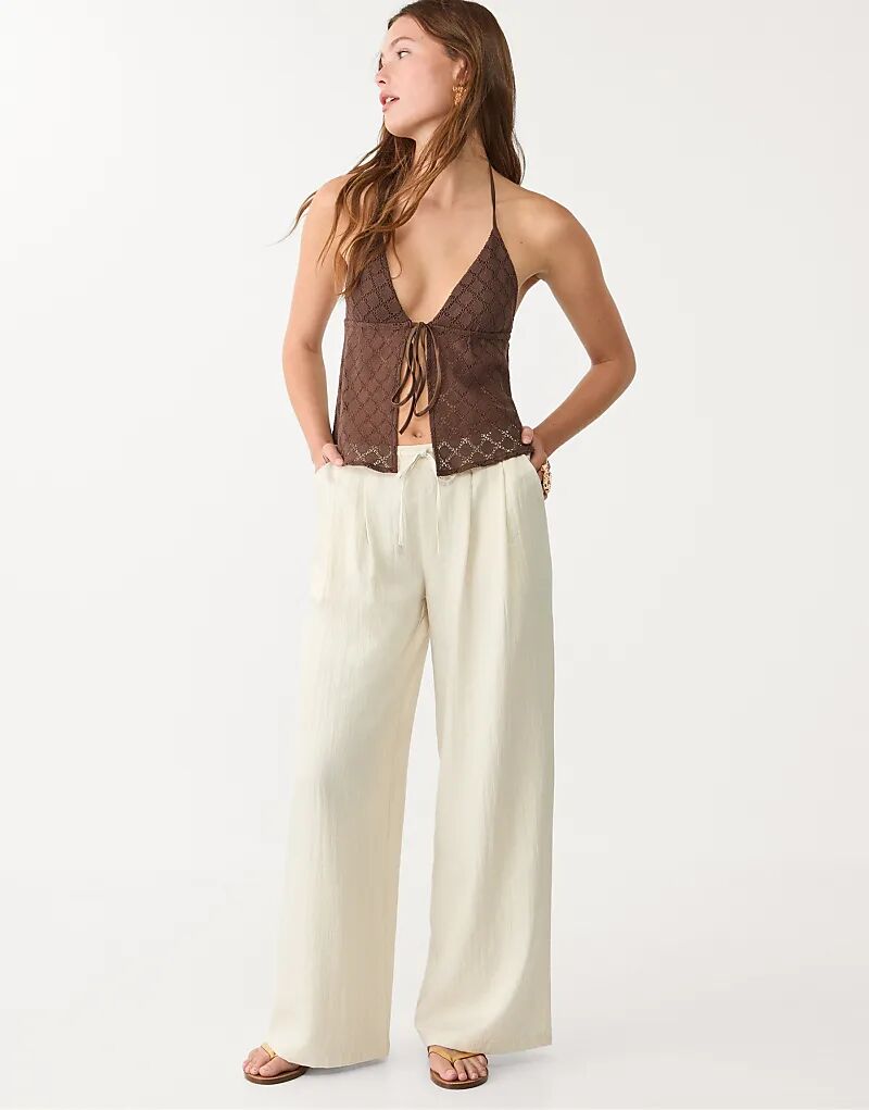 

Текстурированные брюки Stradivarius на завязках цвета ванили