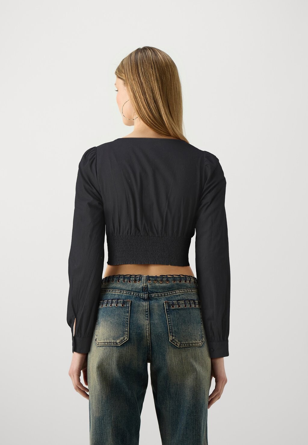 

Блузка Onllou V Neck Short ONLY, черная
