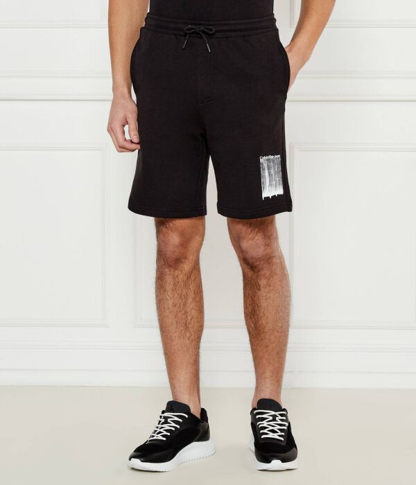 

Шорты Regular fit Calvin Klein Jeans, черный