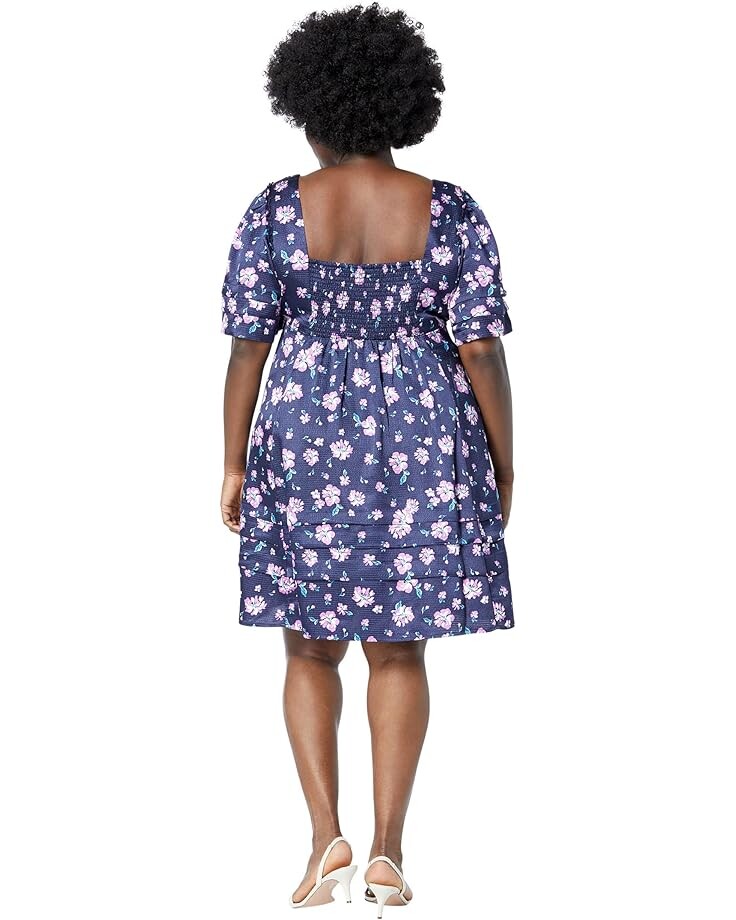 

Платье Draper James Plus Size Babydoll Dress in Zinnia, цвет Nassau Navy Multi