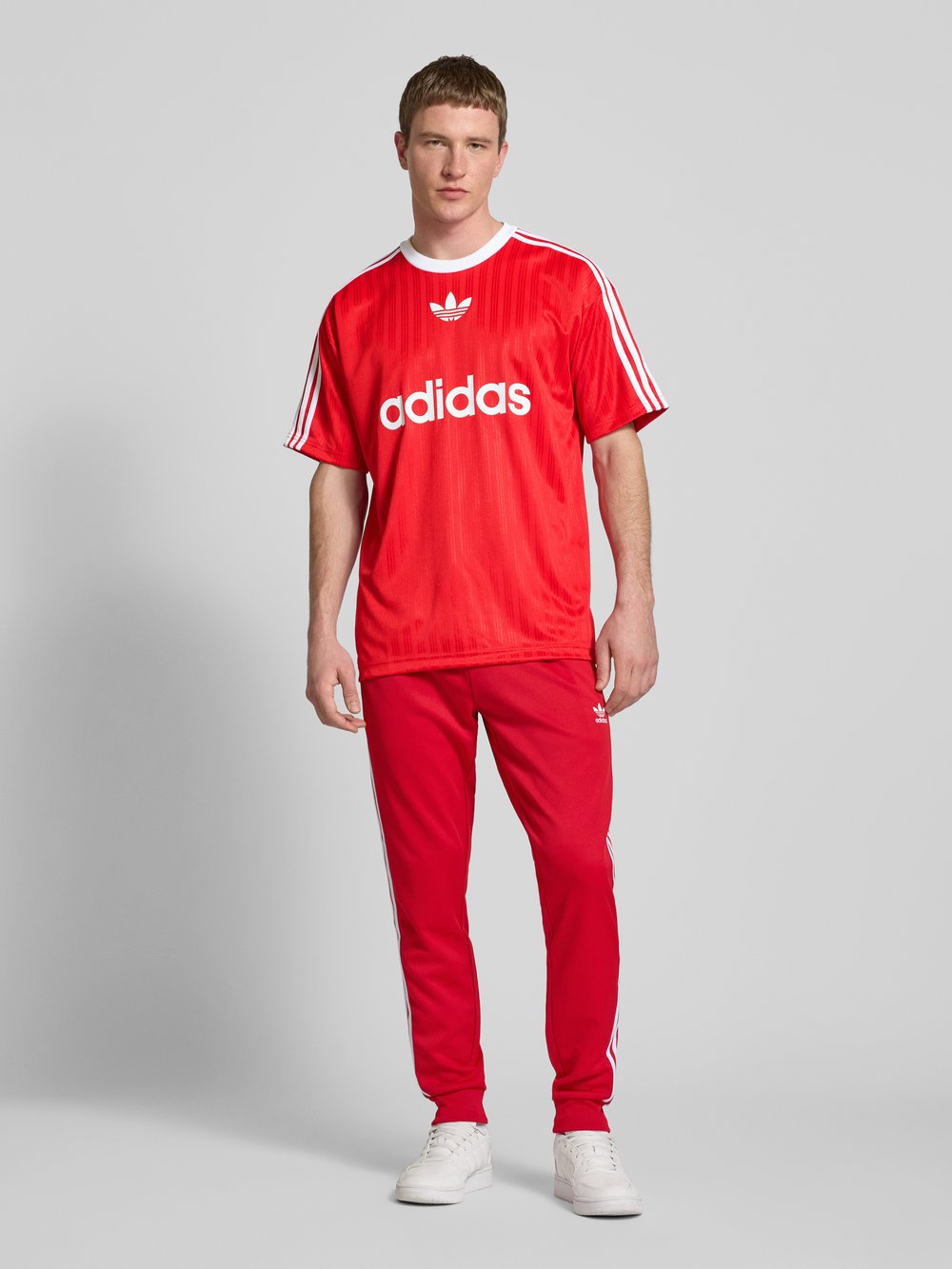 

Футболка с этикеткой, модель «ADICOLOR» adidas Originals, красный