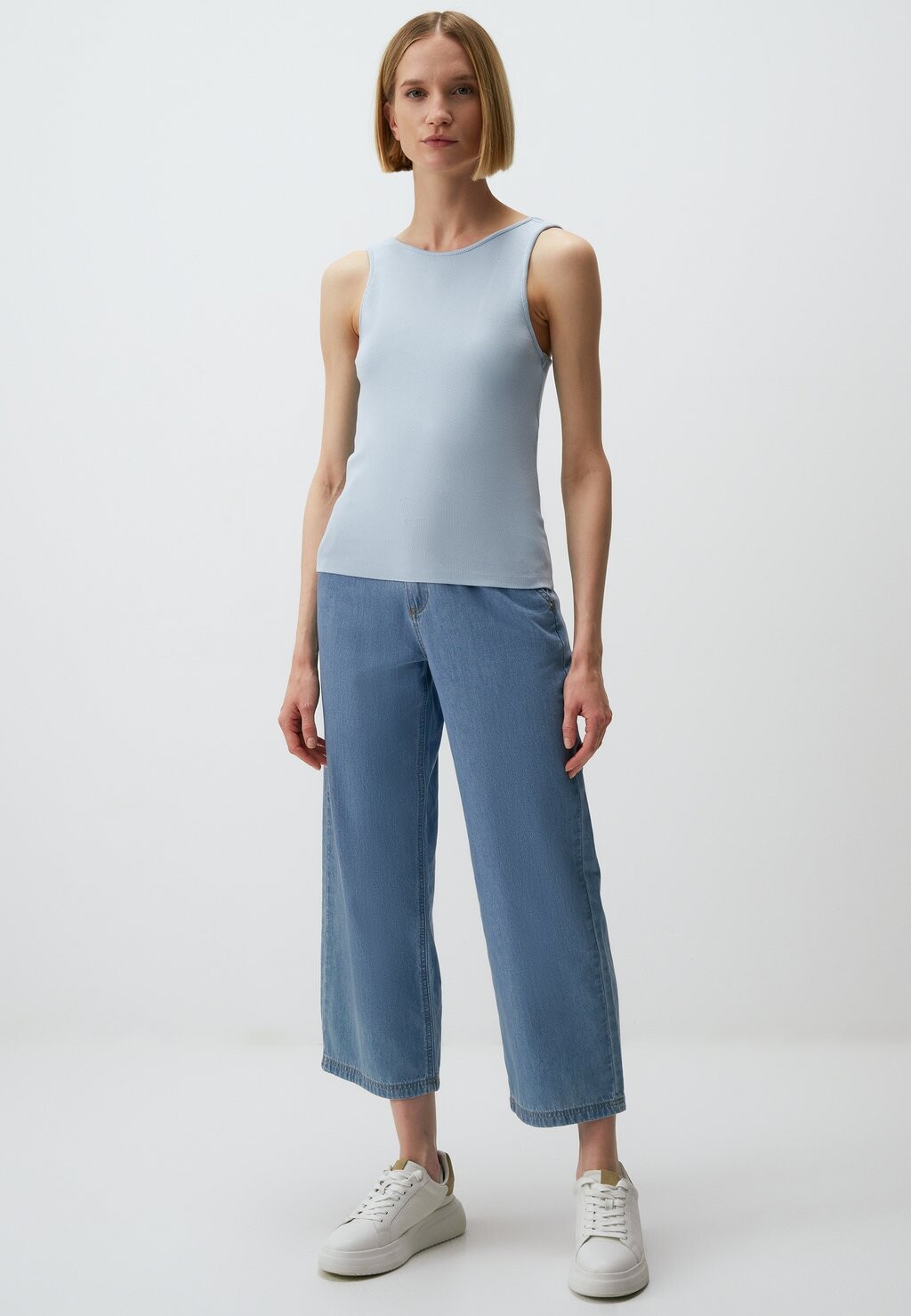

Топ NECK SLEEVELESS TANK Jimmy Key, светло-голубой