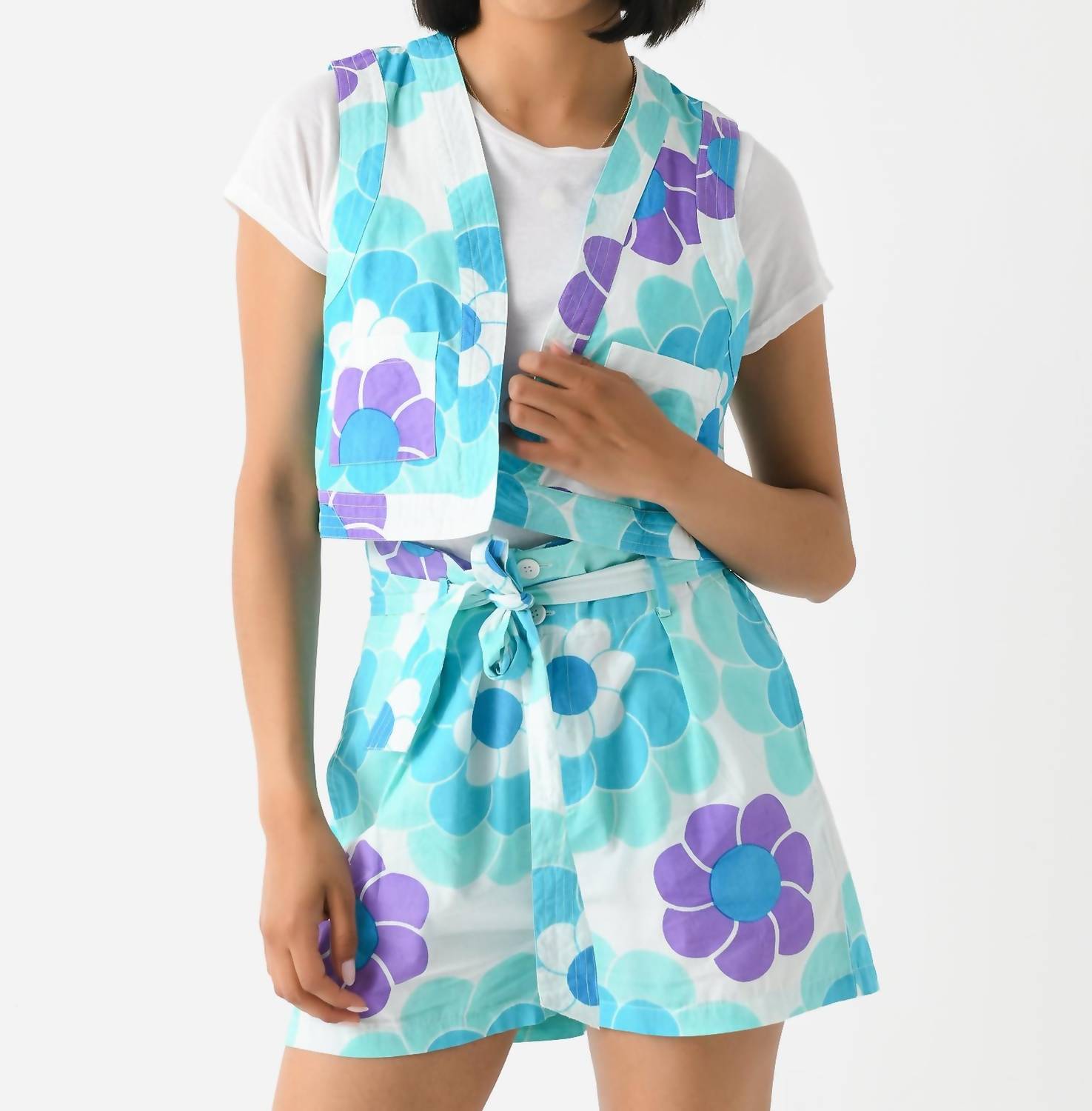 

Жилет Suny в синем цвете Antik Batik