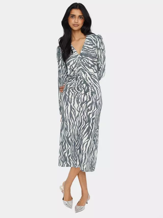

Платье Saint Tropez Ghita Animal Print, цвет white/multi