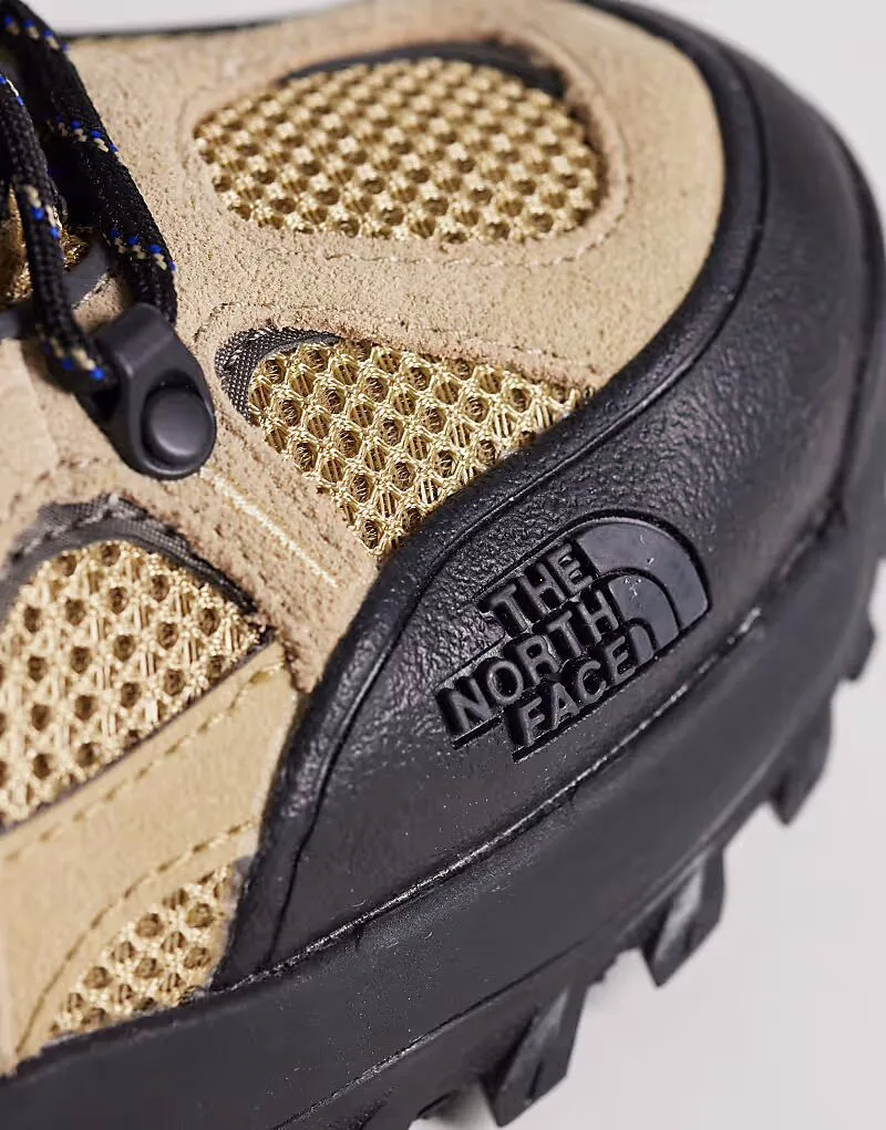 Кроссовки The North Face Hedgehog 06 RVST бежевого цвета — фото 2