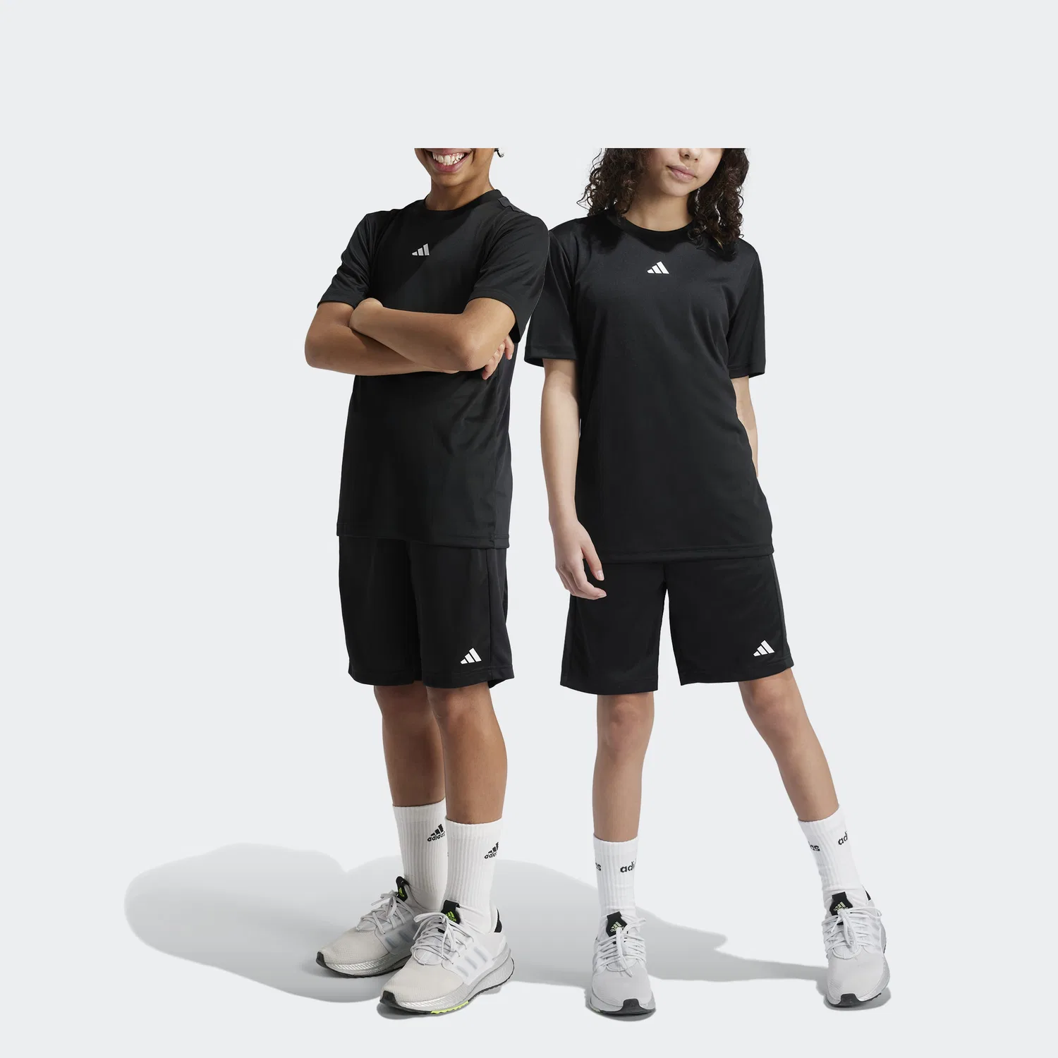 Шорты Adidas TRAIN ESSENTIALS для детей, черно-белые — фото 4