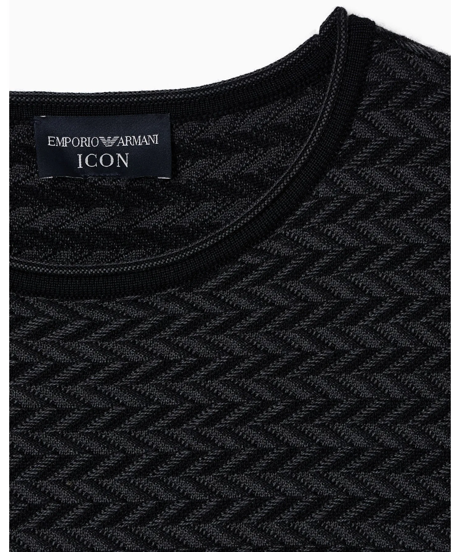 [Emporio Armani] Свитер Icon, натуральная шерсть, двухцветный узор «шеврон» — фото 4