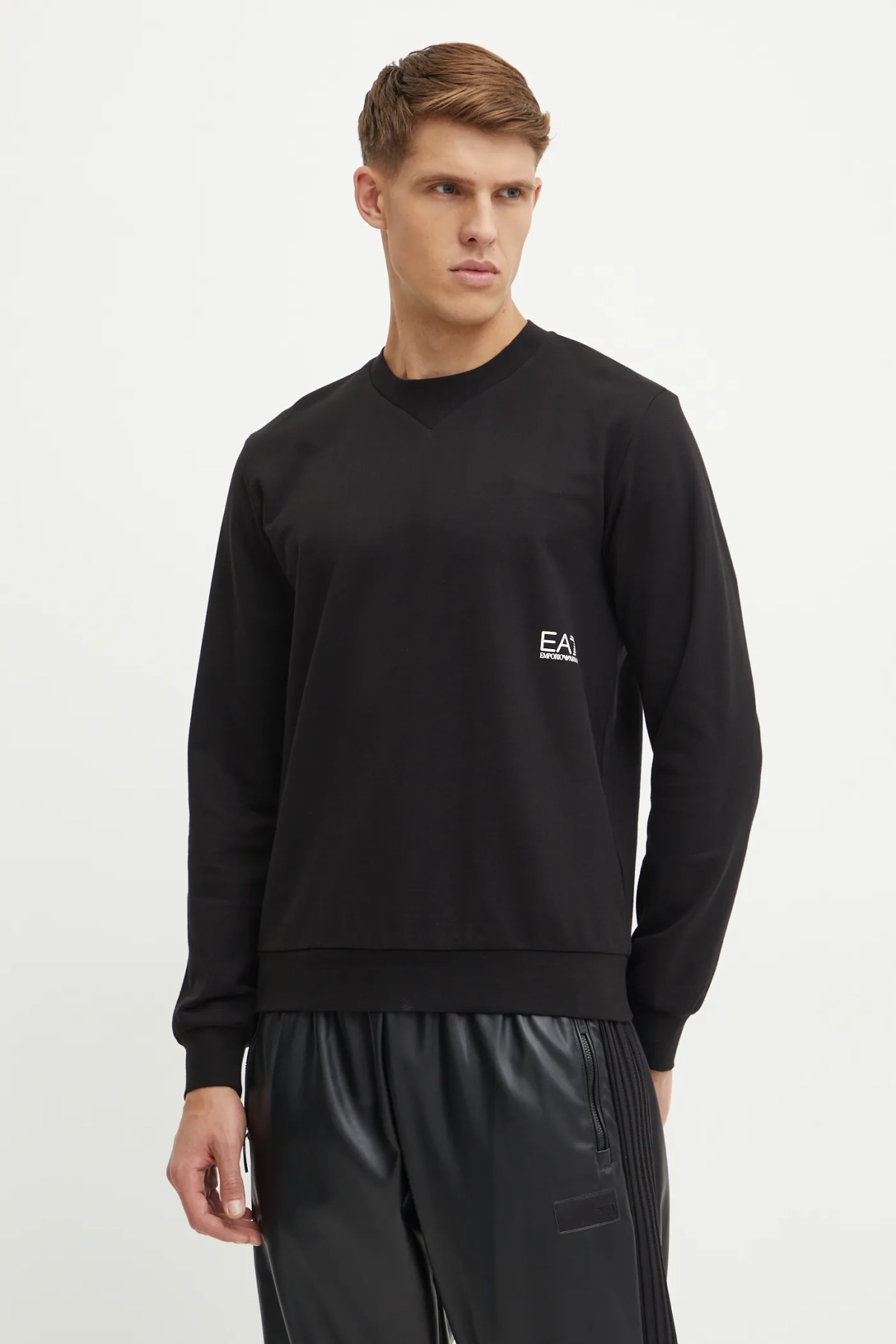 

Хлопковая толстовка EA7 Emporio Armani, черный
