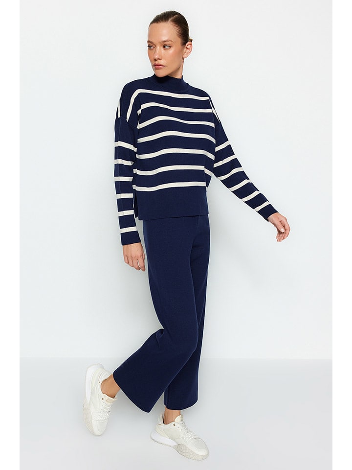 

Свитер trendyol