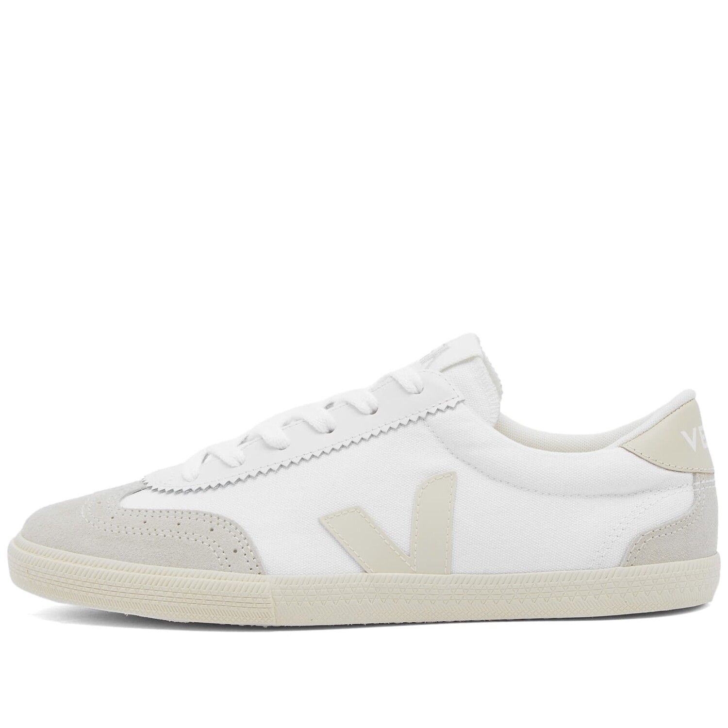 

Кроссовки Veja Womens Volley Sneaker, цвет White & Pierre