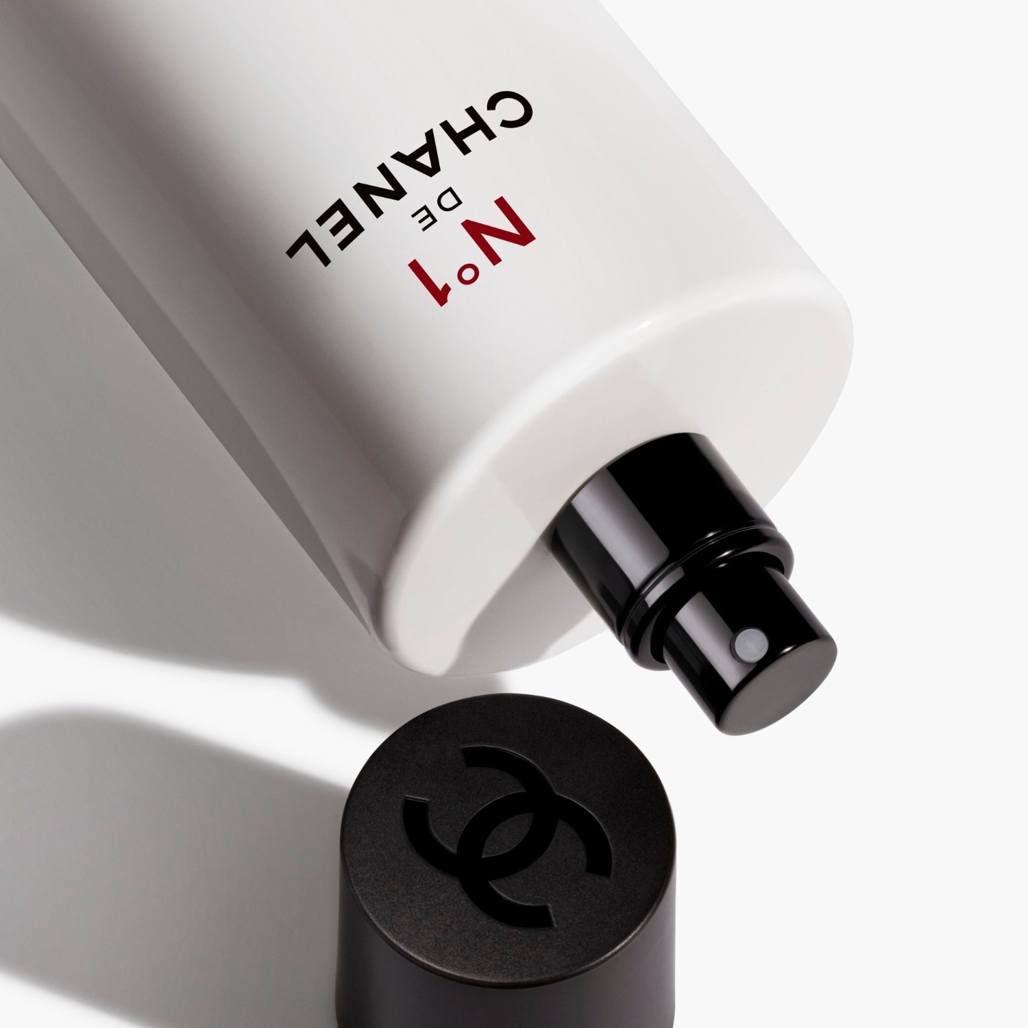 Спрей для тела n°1 de chanel revitalisierendes spray-serum für den körper Chanel, объем 140 мл — фото 2