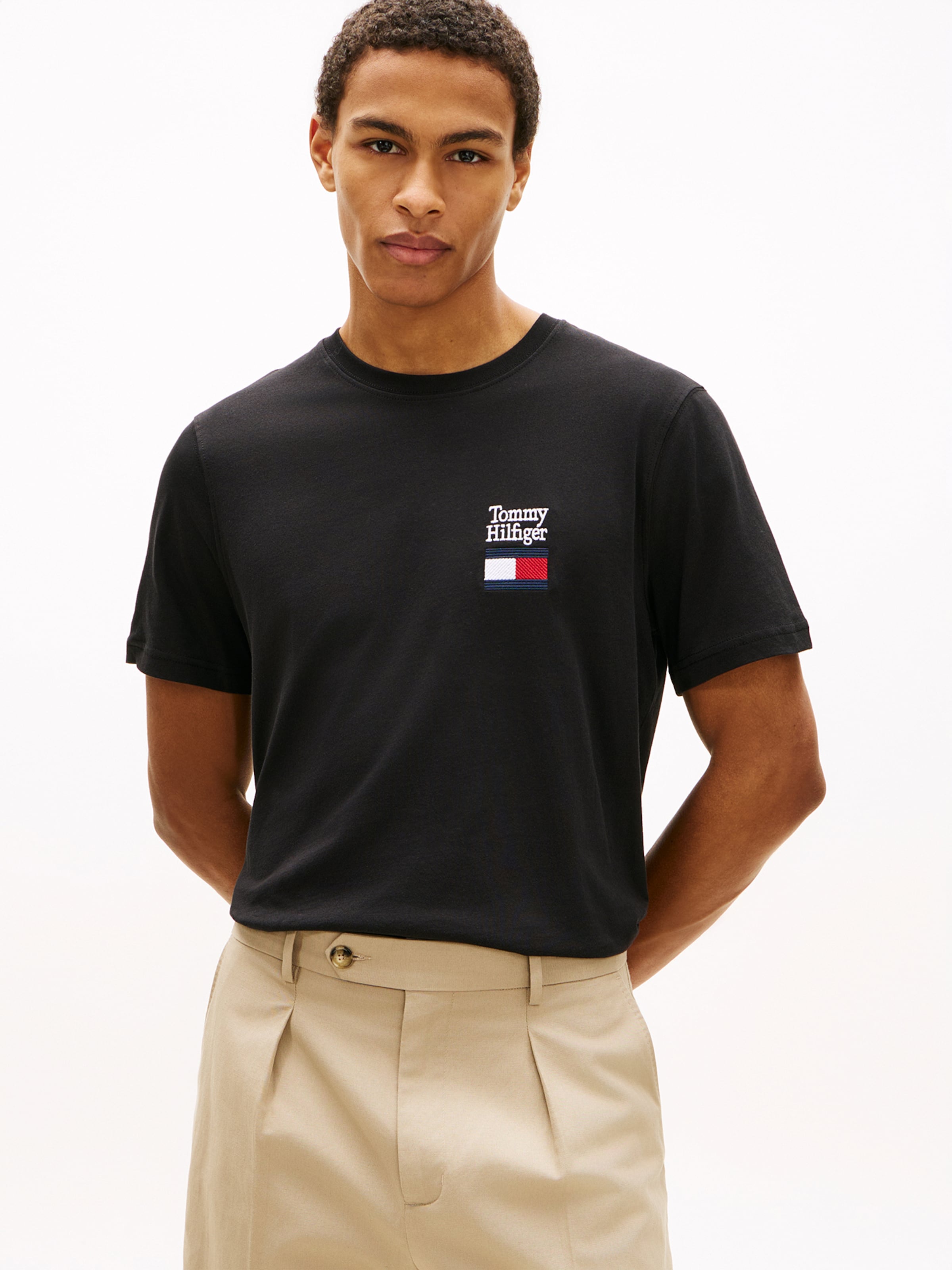 TOMMY HILFIGER Футболка в черном цвете — фото 2