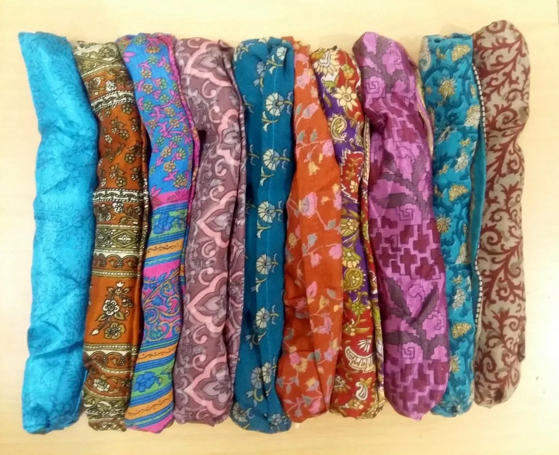 Набор из 10 шелковых повязок на голову Sarjana Handicrafts с принтом, разноцветные Sarjana Handicrafts — фото 2