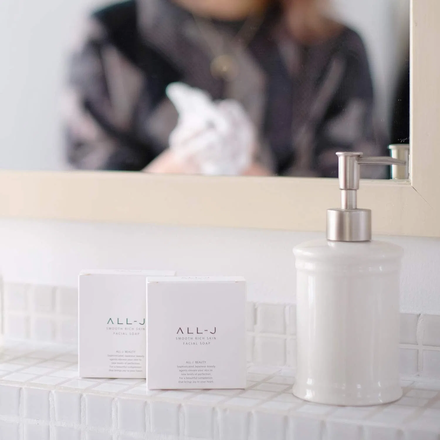 Мыло для лица All-J Smooth Rich Skin Facial Soap, 60 г, для черных точек и пор — фото 4