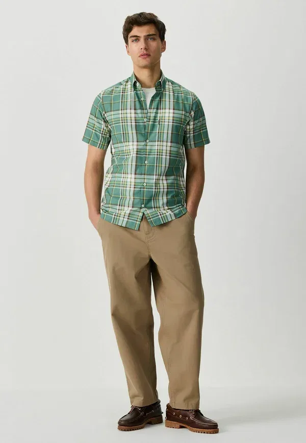 Рубашка Next Regular fit shirt, зеленая клетка мадрас — фото 2