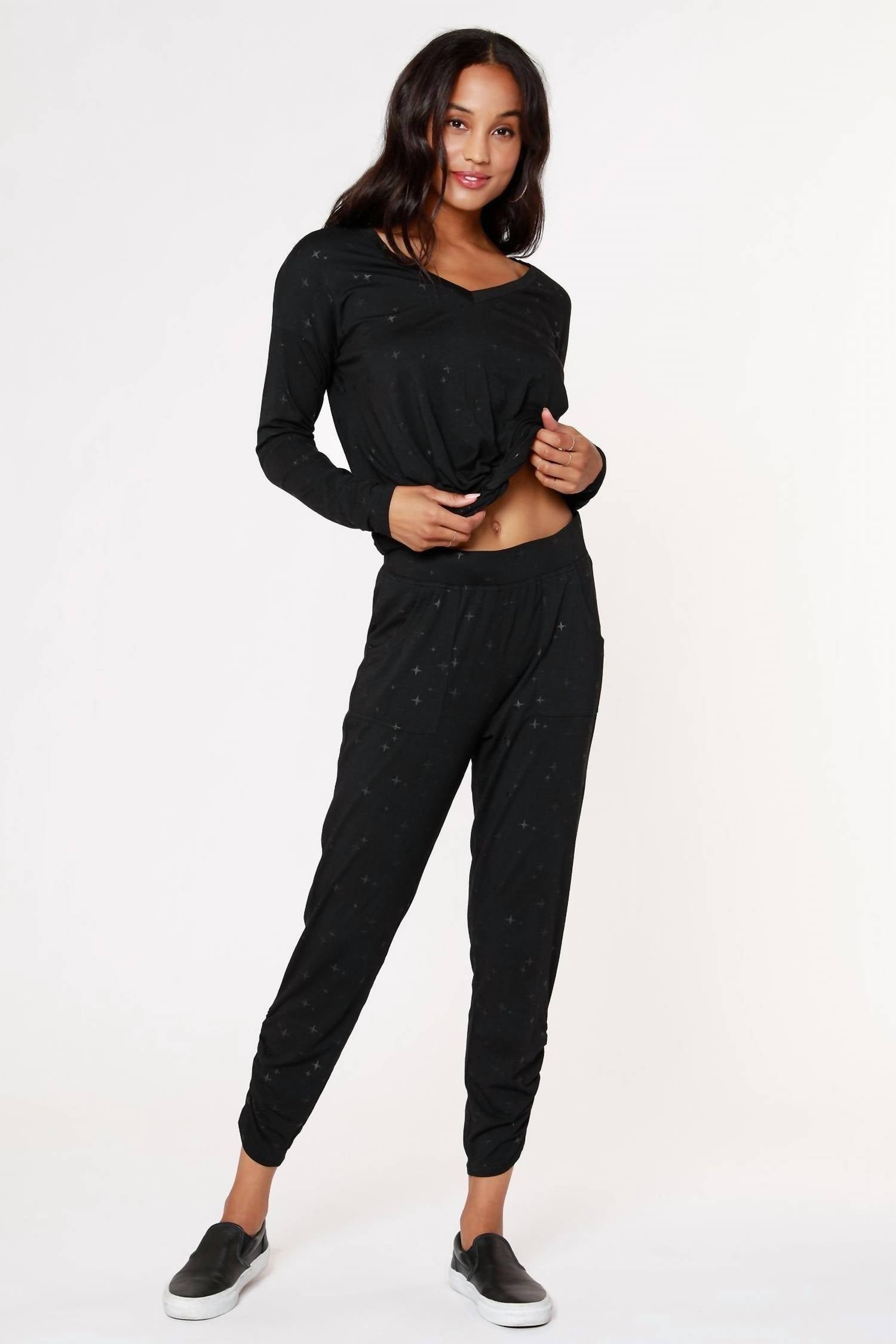 

Черные брюки Galaxy Print Bobi