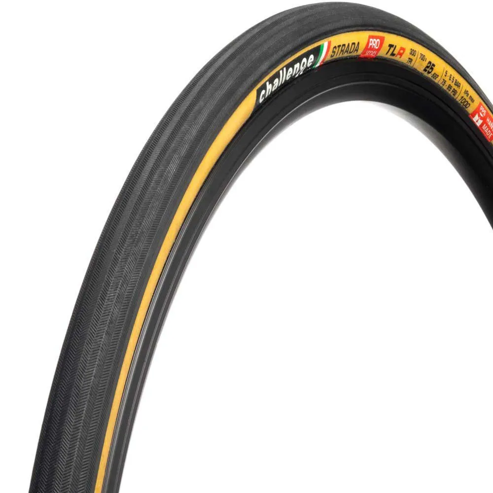 

Дорожная шина Challenge Strada Tubeless 700C x 25, черный
