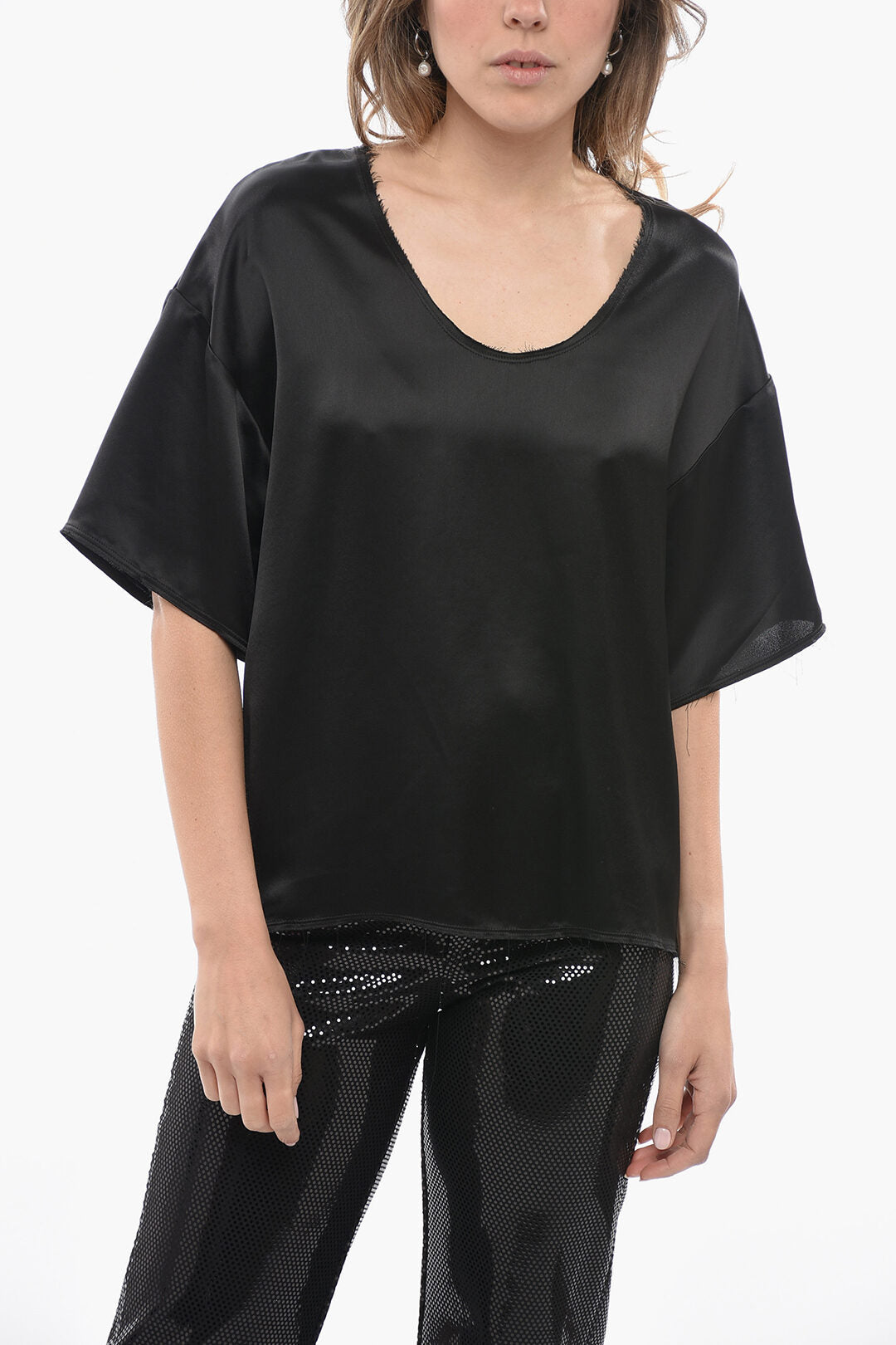 

Блузка Malene Birger из однотонного атласа с круглым вырезом By Malene Birger, черный