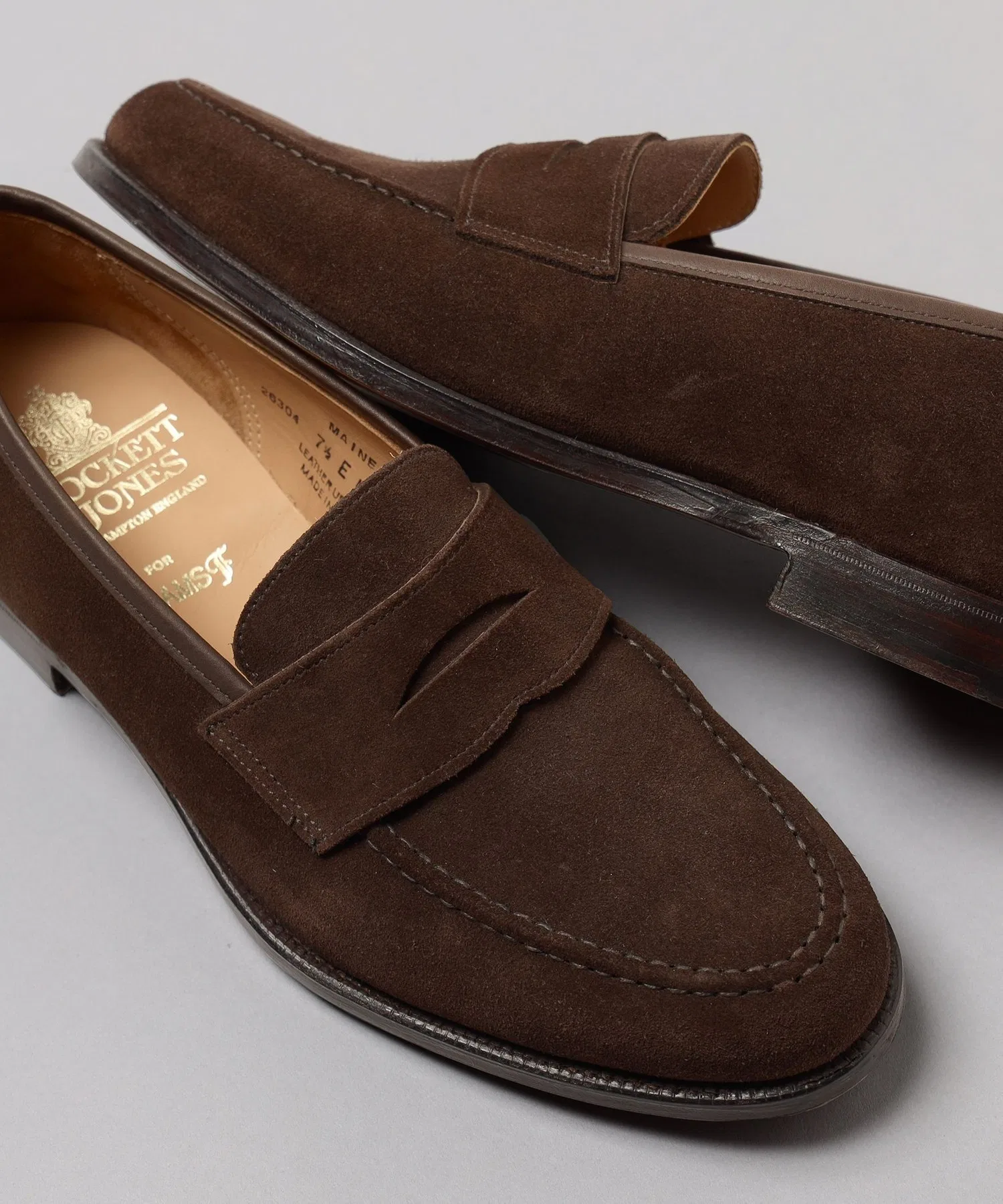 Мужские замшевые лоферы MAINE CROCKETT&JONES коричневые — фото 3