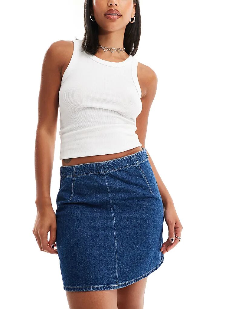 

Мини-юбка средней посадки с вытачками в цвете «средний» Calvin Klein Jeans