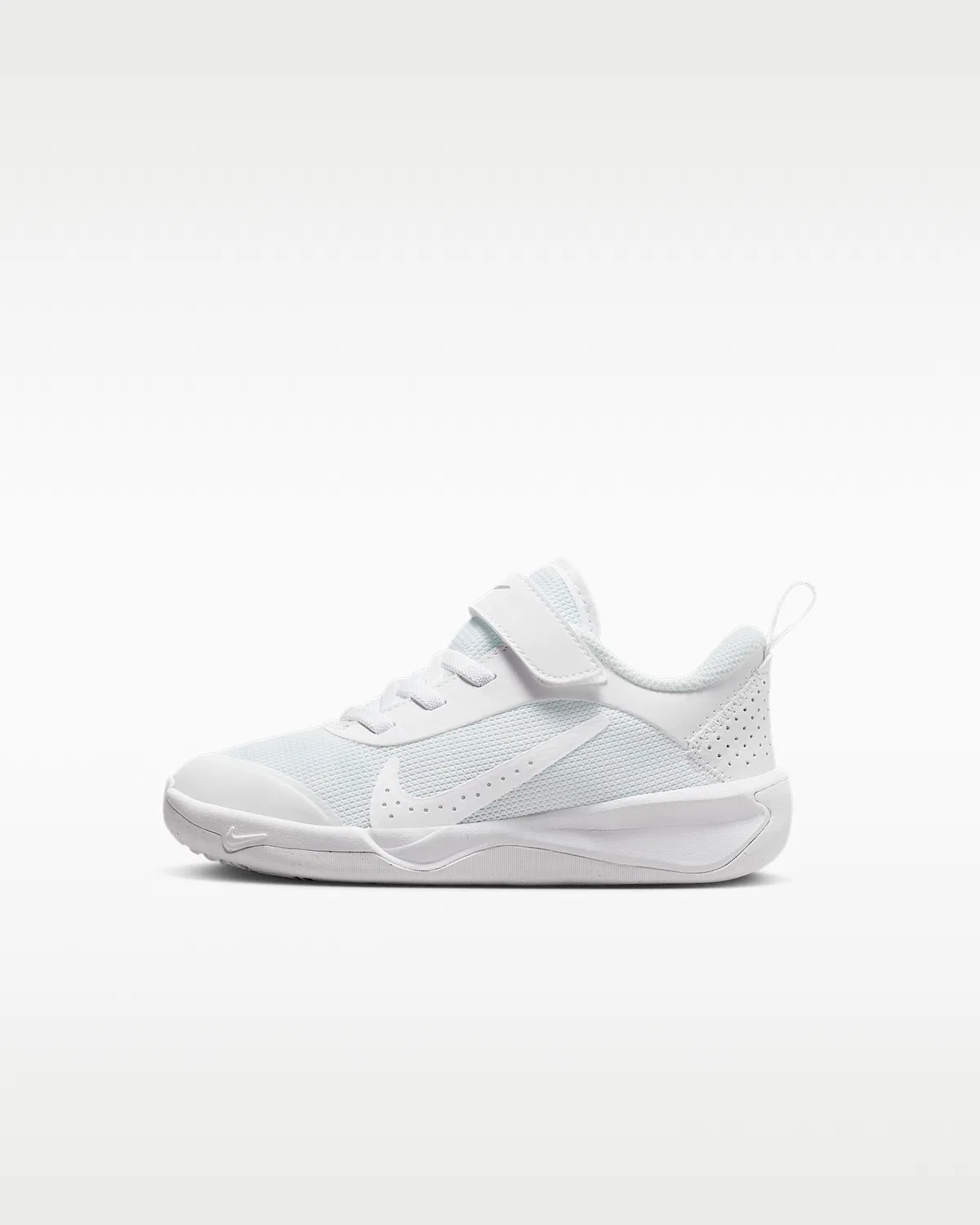 Детские кроссовки Nike Omni Multi-Court, White/Pure Platinum/White