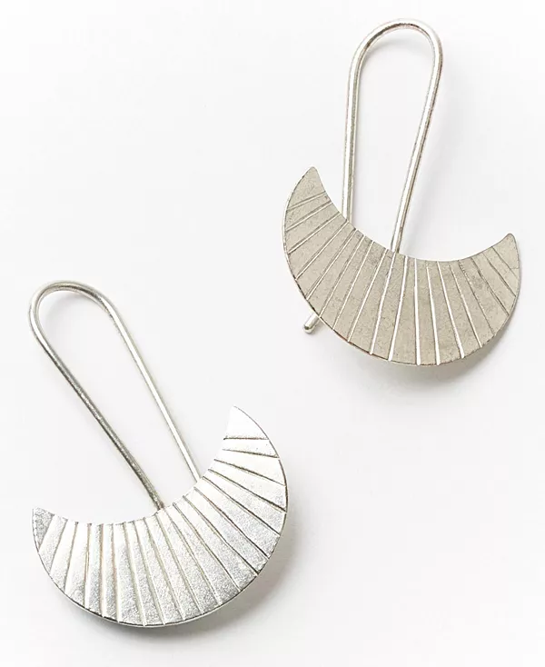 

Серебряные серьги в виде луны в этническом стиле Matr Boomie, silver